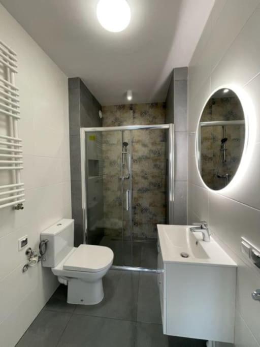 Apartament Sloneczny Kamienica Grochow With Free Parking Varšava Exteriér fotografie